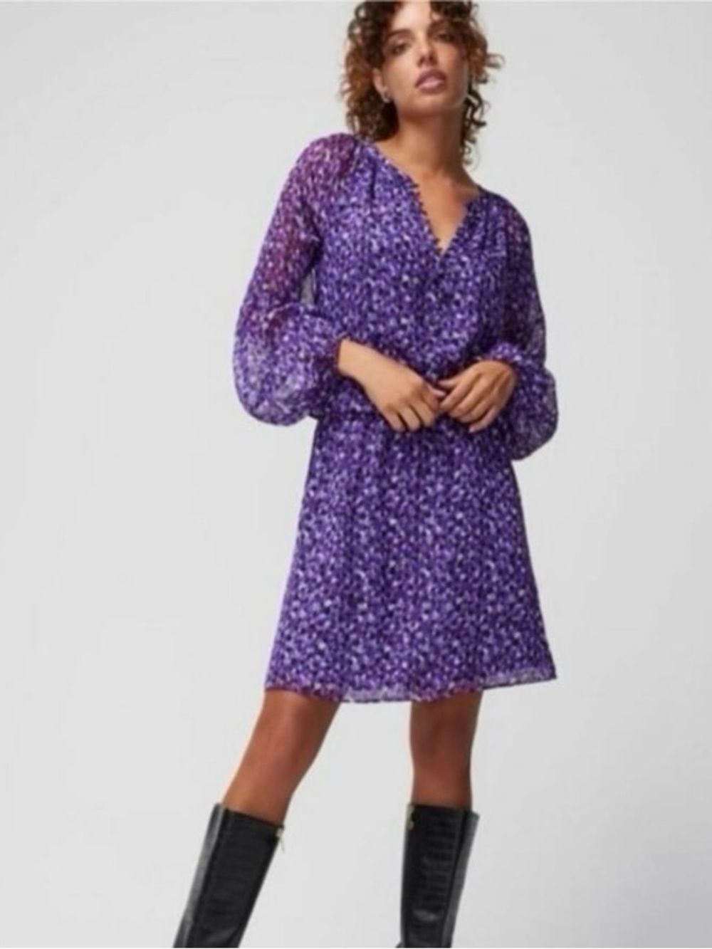 White House Black Market Purple Floral V-Neck Long Sleeve Dress Size small.